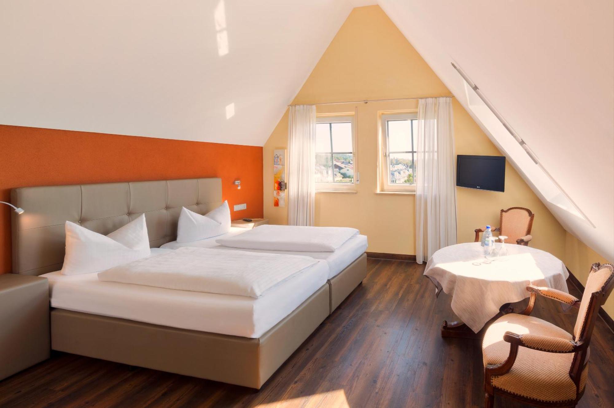 Hotel Traube Am See Friedrichshafen Exterior photo